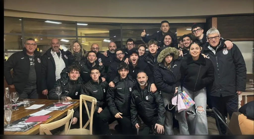 Il gruppo della ASD San Giuliano alla cena sociale